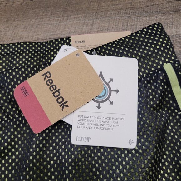 NWT REEBOK | 7" Mesh Shorts | Sz. M - Picture 4 of 9